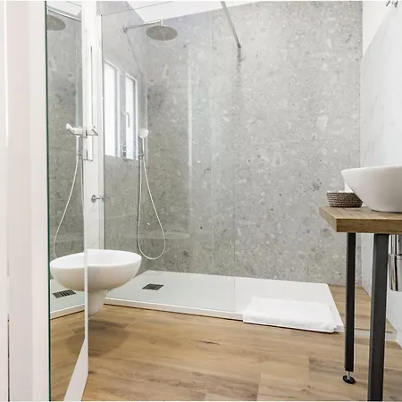 Pietramare Luxury 4* בארי