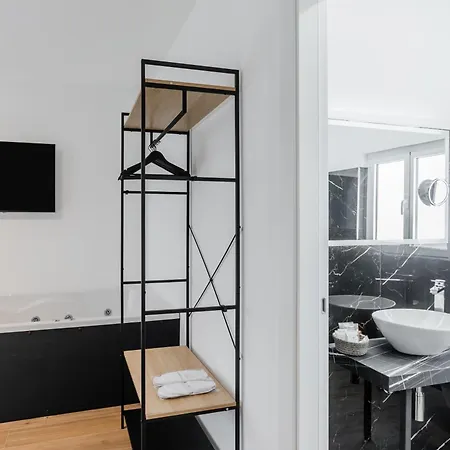 Pietramare Luxury Oda ve Kahvaltı 4*