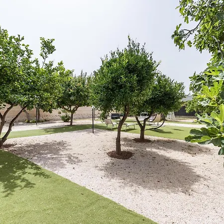 فندق مبيت وإفطار Pietramare Luxury 4*